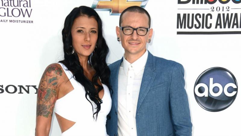 Soția lui Chester Bennington, mesaj tulburător pe Internet despre solistul de la Linkin Park! Abia acum s-a aflat