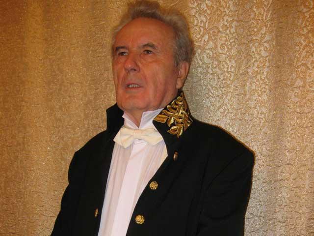 Doliu &icirc;n Rom&acirc;nia! A fost găsit &icirc;n mașină, &icirc;n fața Academiei: Istoricul Nicolae Edroiu a murit la 78 de ani