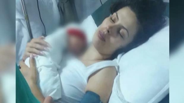 Dramă. T&acirc;năra, care a aflat că are cancer chiar &icirc;n ziua &icirc;n care a născut, a murit! Un mesaj cutremurător a apărut pe Facebook