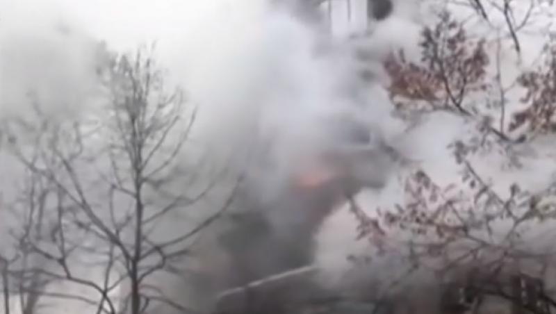 Incendiul a pornit la un bloc din cartierul Dorobanți din București