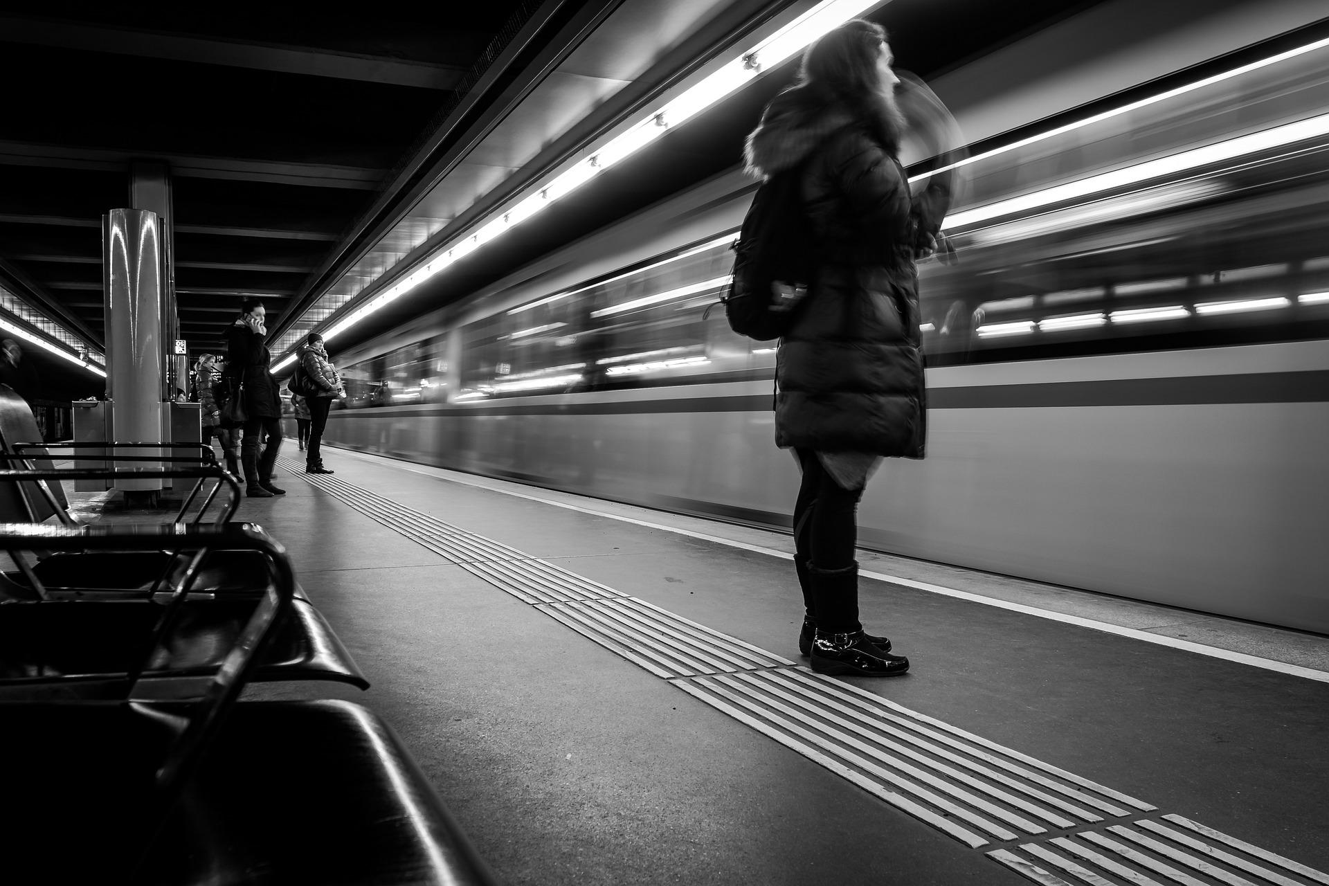 C&acirc;nd vom putea ajunge cu metroul la aeroport? Anunț oficial