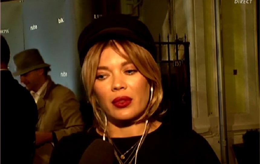 Gina Pistol e un car de nervi. Blonda, răspuns dur ala adresa unei admiratoare: &bdquo;Ceea ce spui tu despre mine este o minciună &rdquo;