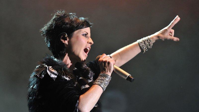 Vestea care a picat ca o bombă! De ce a murit de fapt Dolores O&rsquo;Riordan, solista trupei The Cranberries