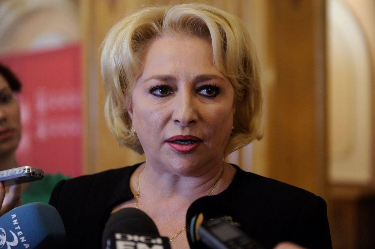 Viorica Dăncilă, primul ministru al Rom&acirc;niei, LUATĂ LA BĂTAIE! Noua șefă de la Palatul Victoria a trecut prin momente de groază!