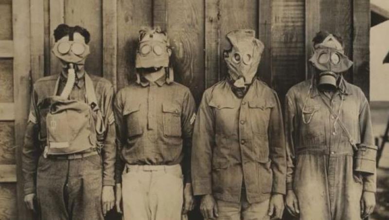 Cum arătau măștile de gaz testate de S.U.A, în primul război mondial! Cele 4 măști: America, Franța, Marea Britanie și Germania