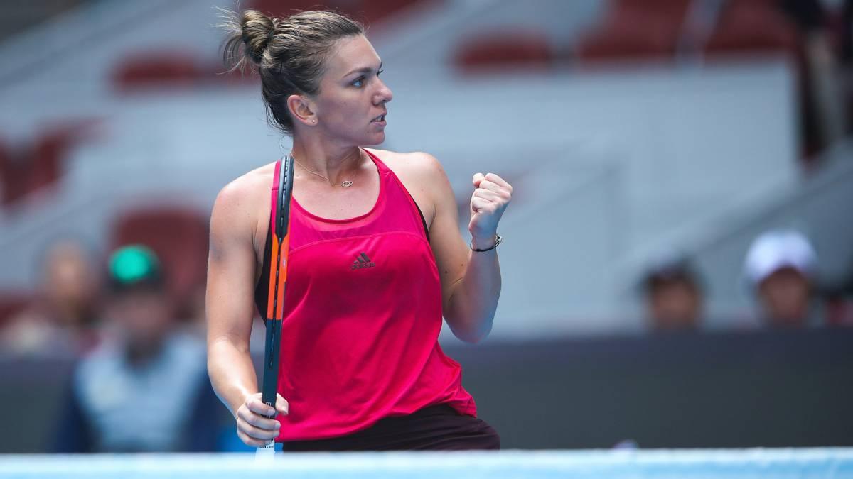 Revenire &icirc;n stil de mare campioană pentru Simona Halep la Shenzhen! Liderul WTA s-a calificat &icirc;n &rdquo;sferturi&rdquo; după un meci de trei seturi