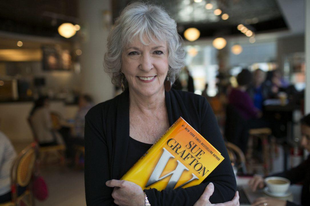 Doliu &icirc;n lumea culturală! Sue Grafton a murit la 77 de ani după o luptă dureroasă cu cancerul