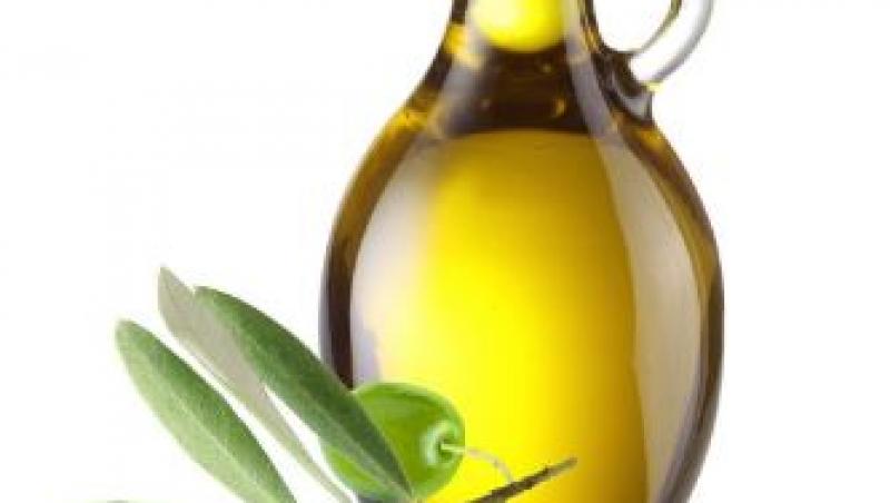 Preferi uleiul de măsline? Trebuie să știi cum să-i testezi calitatea. Ar putea fi contrafăcut