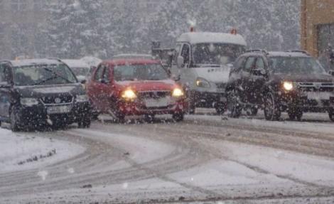 Vremea a luat-o razna! Meteorologii au anunţat COD ROŞU de NINSORI în mai multe regiuni. Spania, blocată de nămeţi