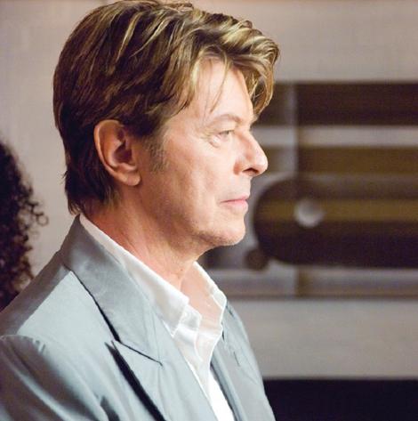 David Bowie, omagiu special în ziua în care ar fi împlinit 71 de ani!  Piesa "Let's Dance" a fost lansată într-o variantă specială