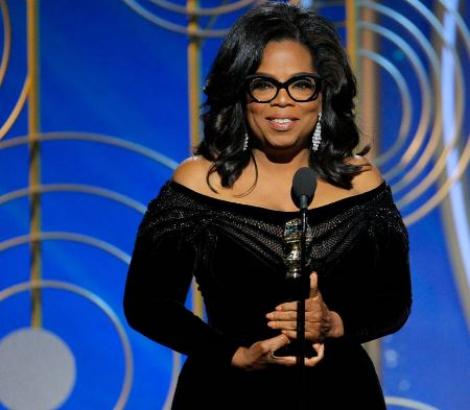 Oprah Winfrey a devenit prima femeie de culoare care a primit un Glob de Aur pentru întreaga ei activitate