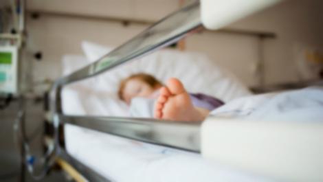 Alertă în spitale! Primul caz de deces confirmat în acest an din cauza rujeolei: Un bebeluș de doi ani, mort la Terapie Intensivă