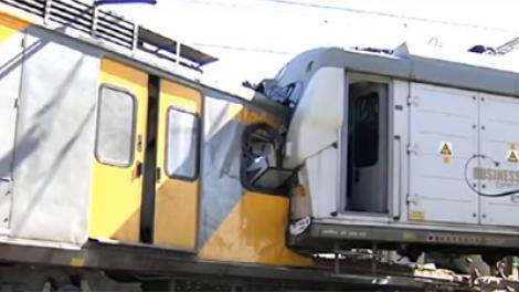 Tragedie în Africa de Sud. Un camion s-a ciocnit cu un tren. Sunt  cel puțin 200 de victime