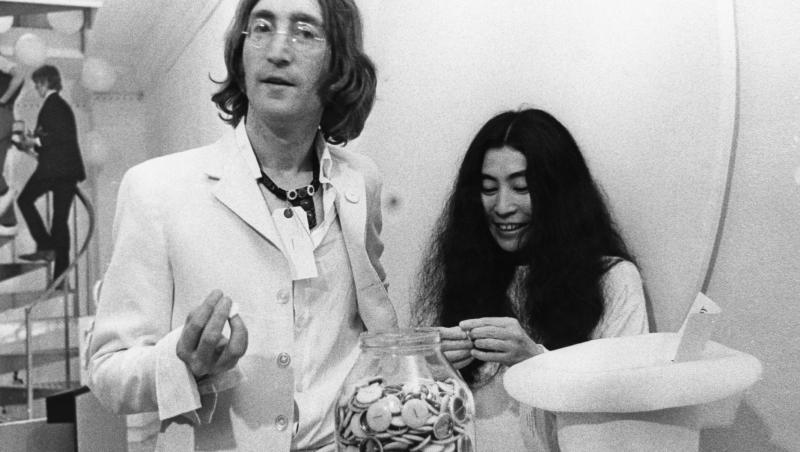 La 78 de ani de la naşterea lui John Lennon, văduva lui ne-a amintit de 