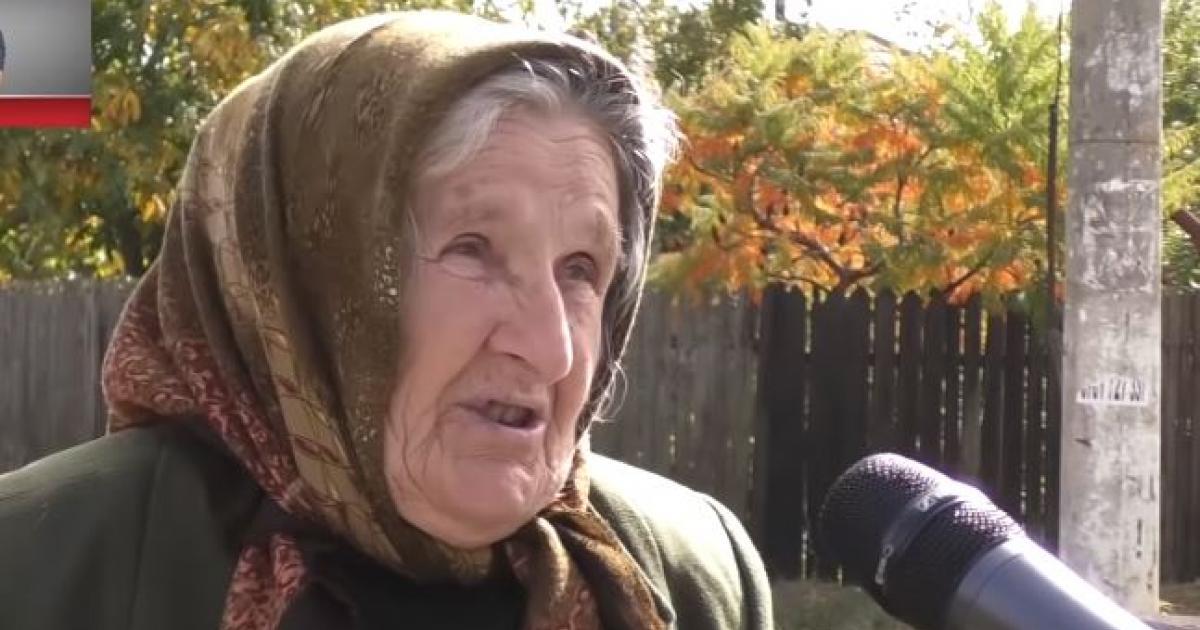 Imaginile care fac senzație pe internet! Tanti Niculina a vorbit despre referendum: &rdquo;Asta a fost și va fi c&acirc;t o fi lumea&rdquo;