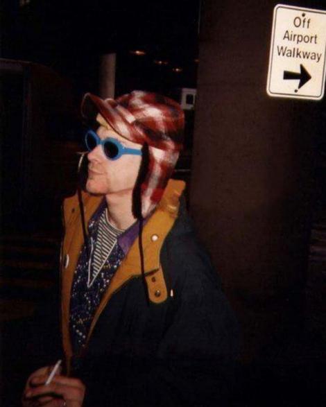 Au apărut ultimele imagini cu Kurt Cobain, solistul Nirvana, în viață! Peste trei săptămâni se sinucidea!
