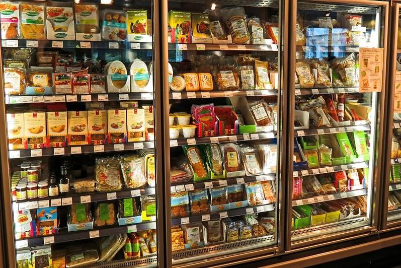 ALERTĂ! Un produs alimentar preferat de rom&acirc;ni, retras din supermarketuri pentru că era CONTAMINAT cu o bacterie extrem de periculoasă!