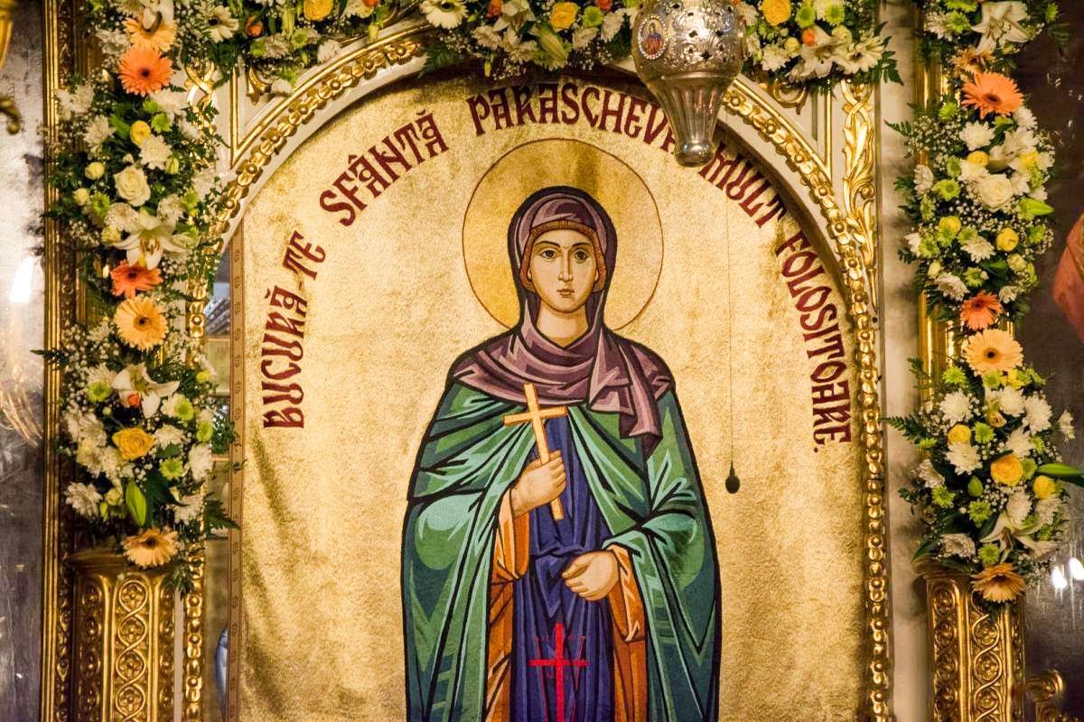 Sf&acirc;nta Parascheva 2018. C&acirc;nd &icirc;ncepe procesiunea cu moaștele Sf Parascheva