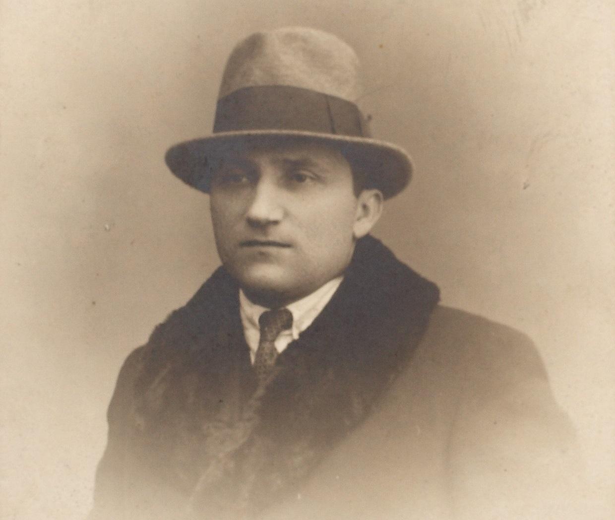 Tunete și fulgere pe internet! O poezie a lui George Top&acirc;rceanu, &bdquo;MASACRATĂ&rdquo; &icirc;ntr-un manual de Limba Rom&acirc;nă