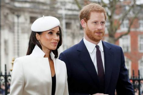 Meghan Markle și Prințul Harry, criticați dur de internauți după ce au anunțat sarcina: ”Nu putea să aleagă o zi mai rea!”