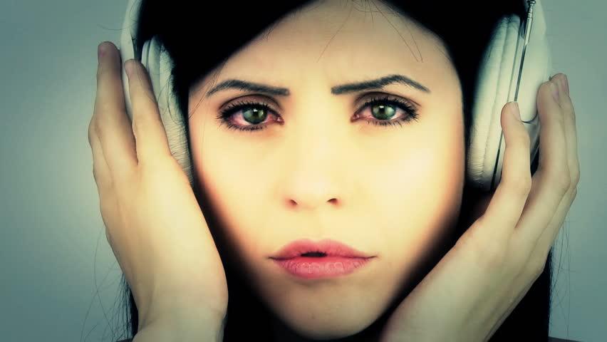 Care sunt zodiile predispuse la DEPRESIE  &icirc;n luna octombrie! Cinci sfaturi esențiale pentru a te trata de depresie fără medicamente