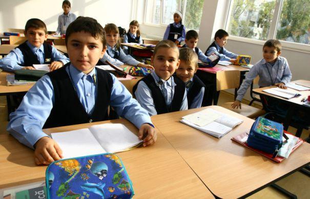 Vacanțe an școlar 2018 - 2019. Elevii intră &icirc;n prima vacanță din acest an școlar