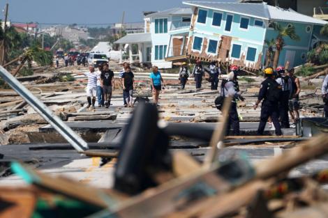 Continuă să CREASCĂ numărul MORȚILOR în urma uraganului Michael. Bilanțul victimelor este DEVASTATOR