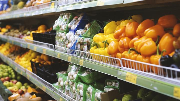 Nu o să &icirc;ți vină să crezi! C&acirc;te kilograme de m&acirc;ncare aruncă un rom&acirc;n &icirc;ntr-un an. Suntem printre primele locuri din Europa