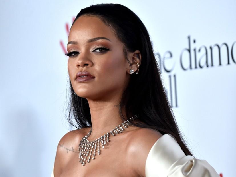Rihanna se află în centrul unui SCANDAL! Acuzată de plagiat, va fi nevoită să plătească despăgubiri colosale