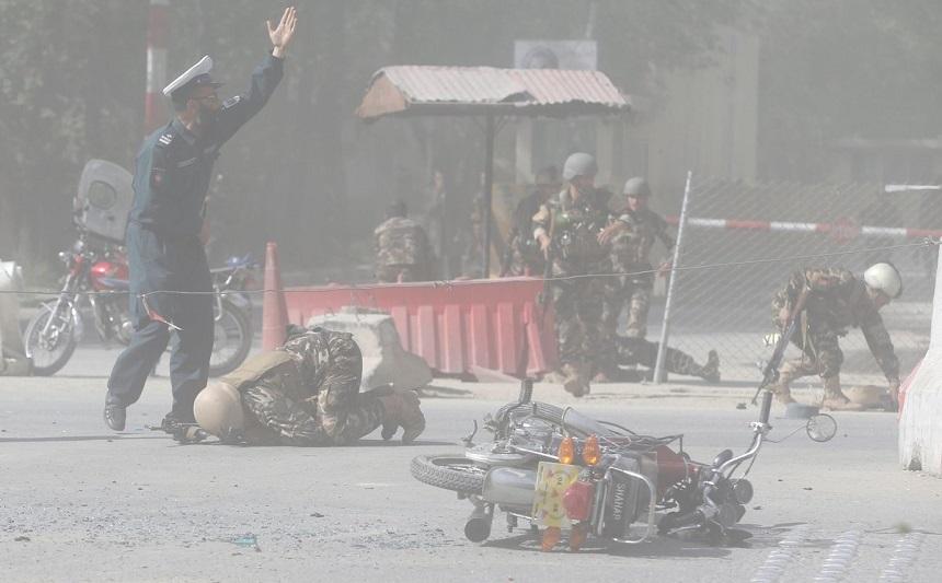 Miting electoral &icirc;necat &icirc;n s&acirc;nge. Cel puţin 13 persoane au murit &icirc;n urma unui ATAC TERORIST