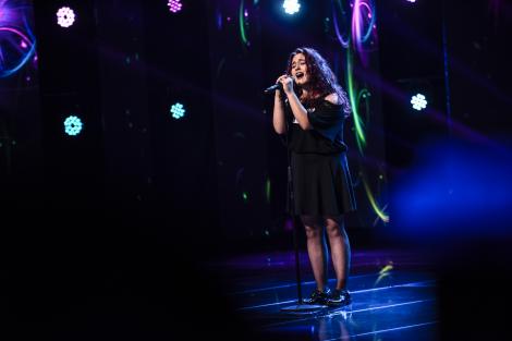 SPECTACOL în toată regula la „X Factor”! Francesca Tuzzolino a eclipsat-o pe Adele, cu piesa „Someone like you”. Carla's Dreams: „Uau, uau, uau, uau!”