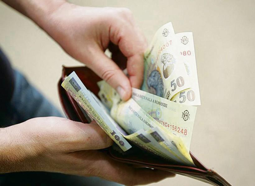 Anunț de ultim moment: "Crește salariul minim"! Noua lege a salarizării, pusă &icirc;n aplicare mai devreme