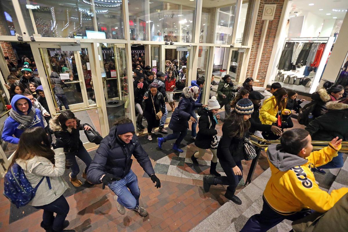 Black Friday 2018. Tot ce trebuie să știi despre cea mai mare zi a reducerilor din an