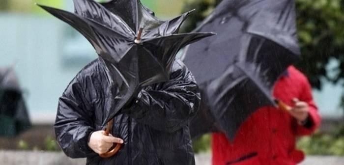 Vremea se &icirc;nrăutăţeşte &icirc;n şapte judeţe. Meteorologii au emis cod galben de v&acirc;nt