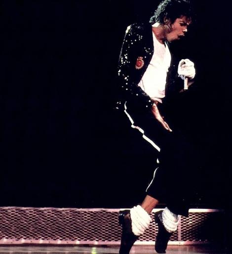 Jacheta pe care a purtat-o Michael Jackson în turneul „Bad”, licitată! Suma COLOSALĂ la care a fost estimată - FOTO