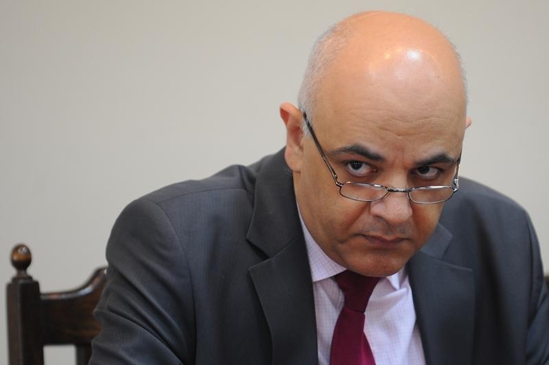 Raed Arafat, pune tunurile pe medicii chiulangii: &bdquo;Din momentul &icirc;n care&nbsp;noi plătim corect, trebuie să ne aşteptăm la un comportament foarte corect&rdquo;