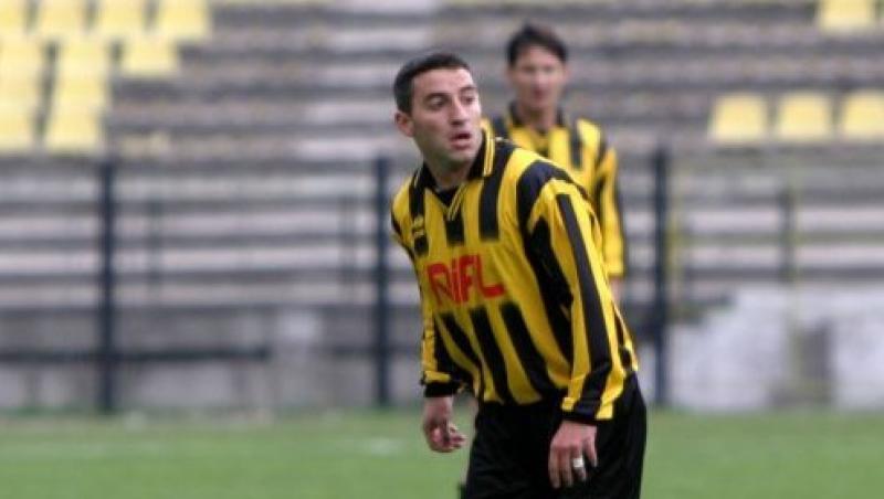 Un fost fotbalist din Liga 1 a ajuns de pe culmile succesului, direct după gratii: “E un caz pierdut, a ajuns un alcoolic. Se dezbrăca pe stradă și tremura tot”