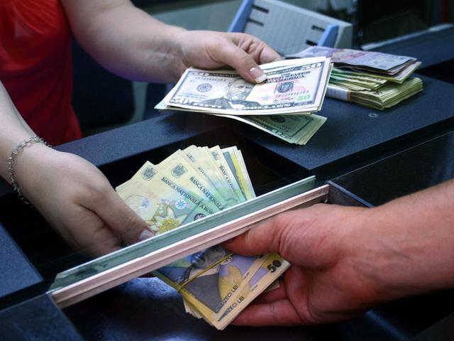 BNR Curs valutar 3 octombrie. C&acirc;t crește leul azi! C&acirc;t costă: euro, dolar