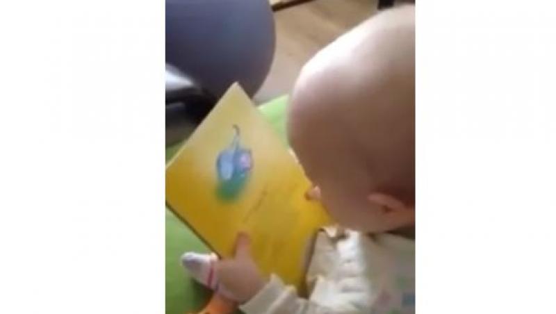 Acest bebeluș citește cea mai frumoasă poveste pe care ai auzit-o vreodată! Ce notă crezi că merită?