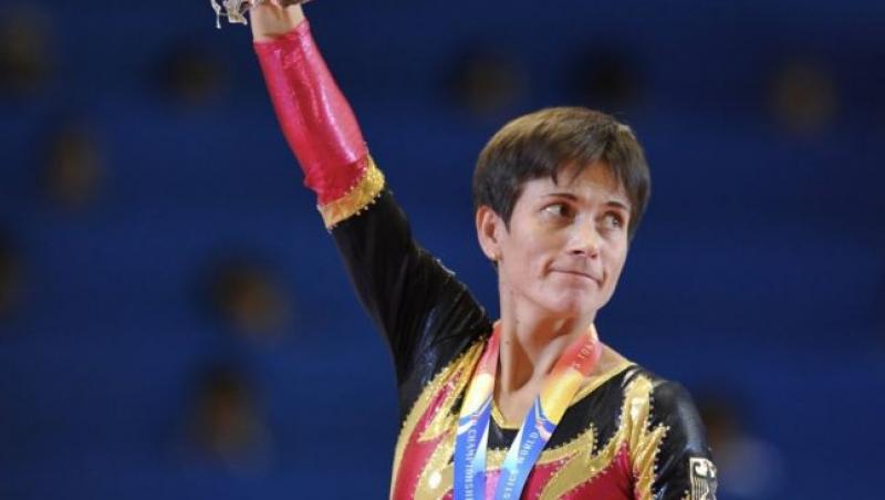 Povestea Oksanei Şuşovitina, gimnasta care la 43 de ani concurează la cel mai înalt nivel. Le-a avut ca adversare pe Cătălina Ponor sau Lavinia Miloșovici. Ele au renunțat, ea nu!