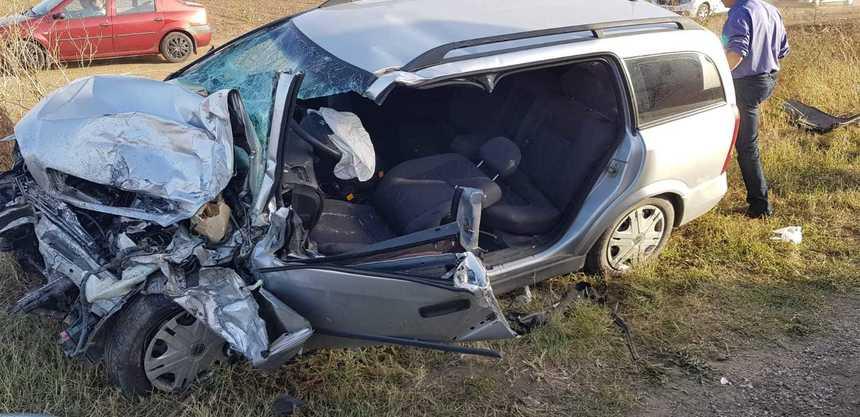 Ce nenorocire pe șosea! S-au făcut PRAF! Un accident CUMPLIT s-a petrecut &icirc;n Olt!