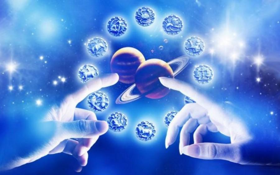 Horoscop weekend 5-7 octombrie 2018. Venus devine retrograd și aduce schimbări majore pe plan sentimental