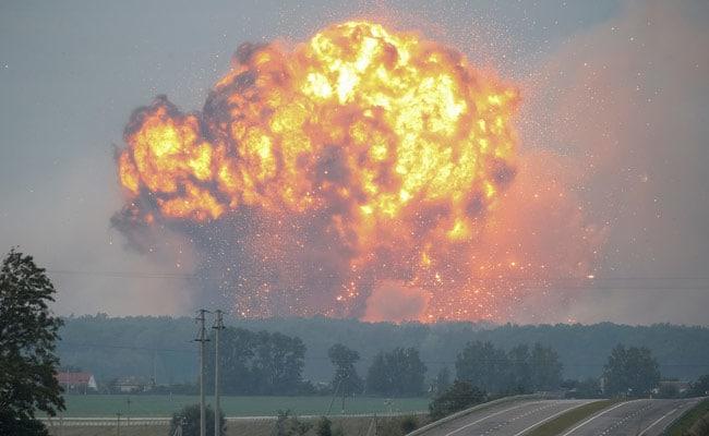 Momente de GROAZĂ &icirc;n Ucraina! Mii de persoane evacuate după mai multe explozii la un depozit de muniție