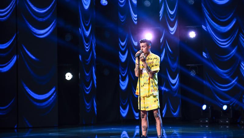 Delia, surprinsă de un italian pe scena X Factor: ”Tu sigur ai fost în cabina mea înainte”