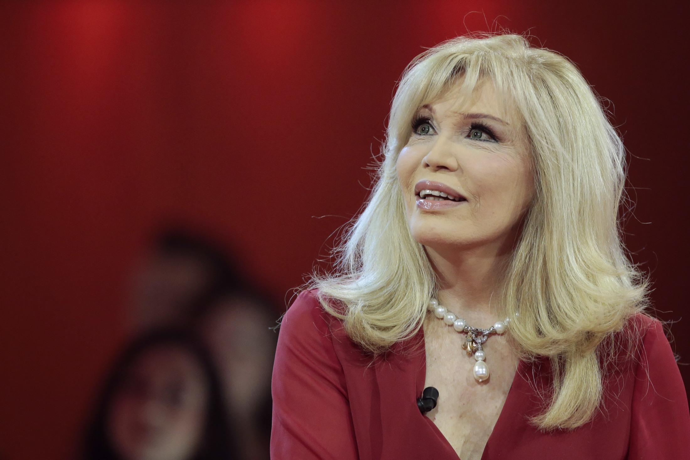 &bdquo;Ce a făcut Statul pentru mine? Nu există motiv, deci nu-i las nimic!&rdquo; Amanda Lear, fosta muză a lui Dali, a hotăr&acirc;t cine va moșteni averea sa