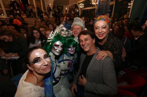 Întâlnire senzațională cu fanii serialului „Fructul oprit”! Selfie-uri, autografe și un spectacol de vis, la Circul Metropolitan
