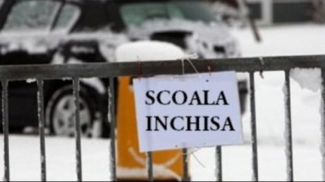 Ministerul Educației anunță! Primele școli închise din cauza ninsorii și a frigului