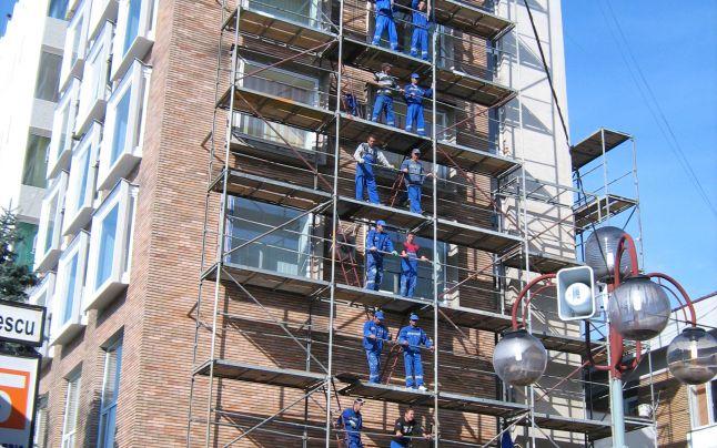 Anunțul de ULTIMĂ ORĂ făcut de autorități! Re&icirc;ncepe REABILITAREA BLOCURILOR din CAPITALĂ! Lista acestora, făcută publică