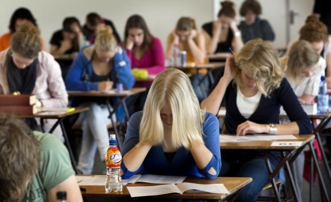 ANUNȚ de ULTIMĂ ORĂ! Introducerea testelor grilă la BAC și Evaluarea Națională, am&acirc;nată! C&acirc;nd se vor schimba examenele&nbsp;