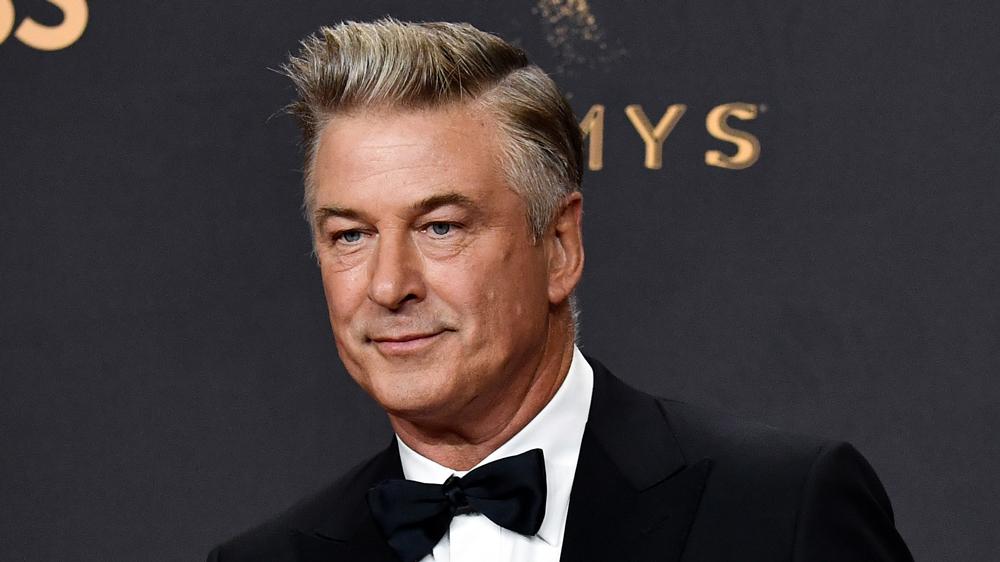 Vestea care a zguduit Hollywood-ul! Actorul Alec Baldwin a fost arestat &icirc;n New York. Acuzațiile sunt destul de grave